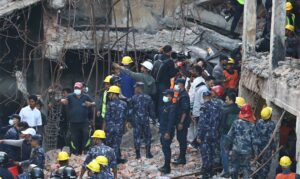 नक्सालको भाटभटेनी सुपरमार्केट भत्काउने क्रममा तीन मजदुर घाइते