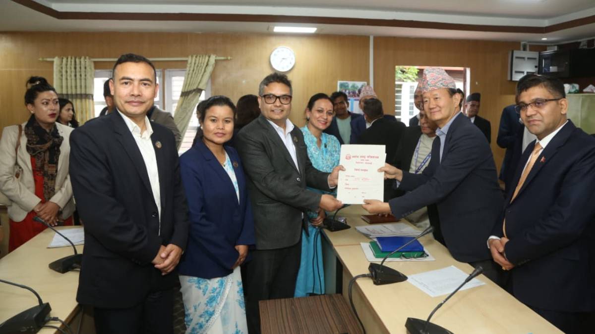 १२ मध्ये ११ वटा संसदीय समितिको सभापतिमा रास्वपाको उम्मेदवारी